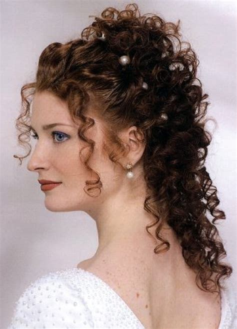 A New Life Hartz Curly Wedding Hairstyle