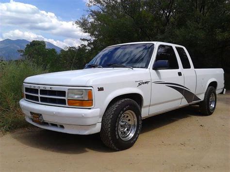 Sell Used 1996 Dodge Dakota Sport Extended Cab Pickup 2 Door 39l In