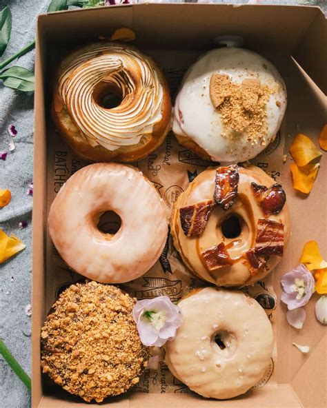 The 32 Best Donut Shops In America Donut Shop Food Donuts