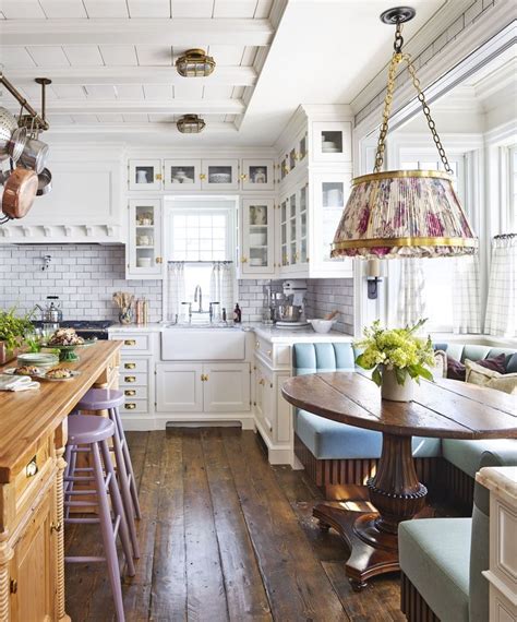38 Awesome Cottage Kitchens Design Ideas Hmdcrtn