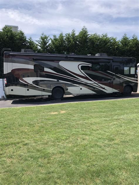 2017 Thor Motor Coach Miramar 352 Class A Gas Rv For Sale By Owner
