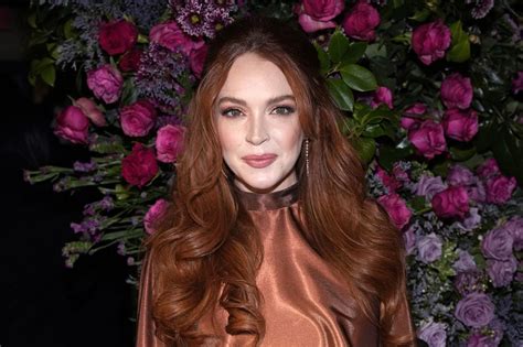 lindsay lohan announces pregnancy in cute instagram post