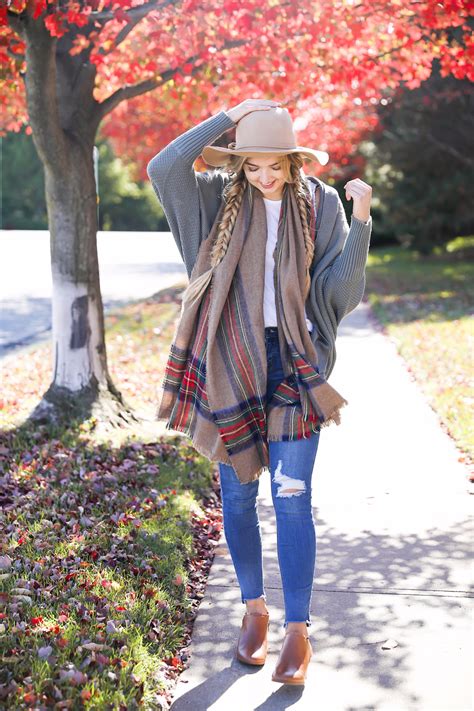 The Leaves Are Changing Fall Ootd Lauren Emily Lindmark