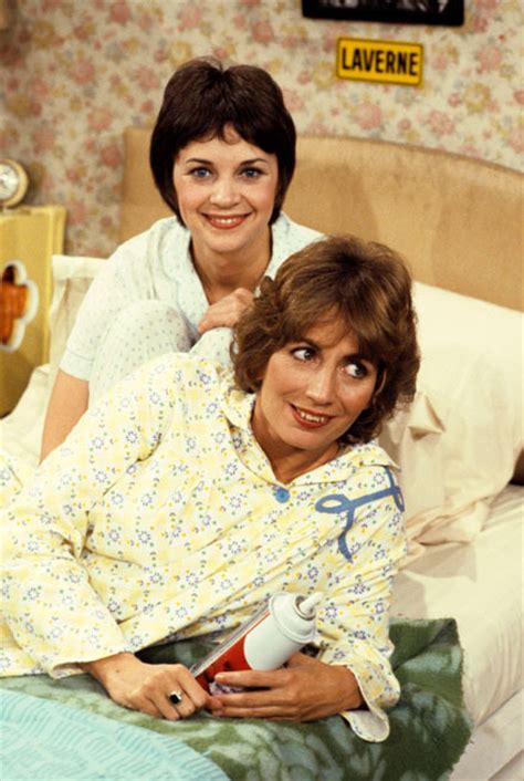 Laverne And Shirley Laverne And Shirley Photo 16671346 Fanpop