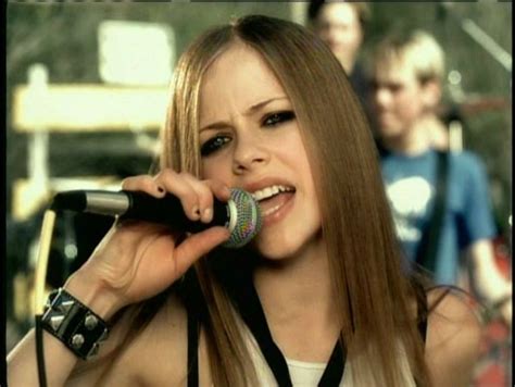 I see the way you're acting like you're. ¿Qué fue de Avril Lavigne, la estrella punk de los 2000 ...