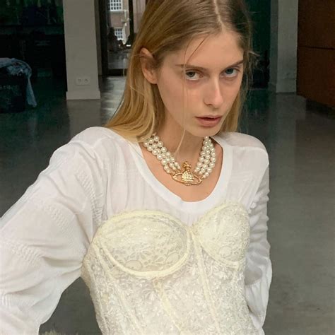 Instagram Post By Lis Rutten • Feb 22 2020 At 142pm Utc Fashion Wedding Dresses Lace Women