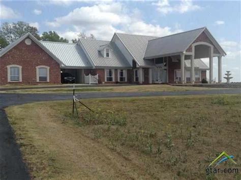 Beautiful Home And 275 Acres Of Farmranch Land Century 21 Landmark