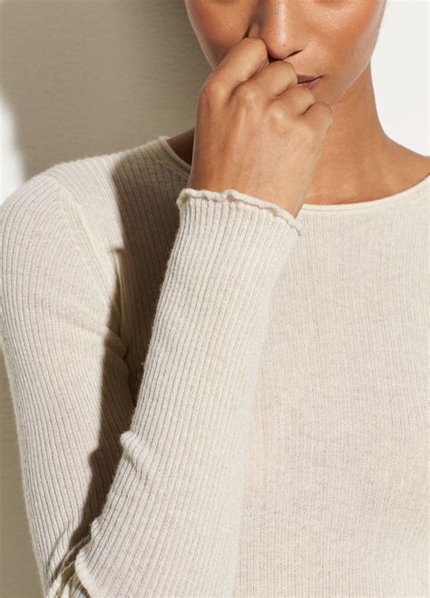 Vince Ribbed Crew Creme Fraiche L Sweaters For Women Boatneck