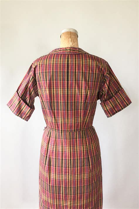 vintage 1960s 60s 50s burgundy fall madras plaid wiggle shirtdress small s 26 waist