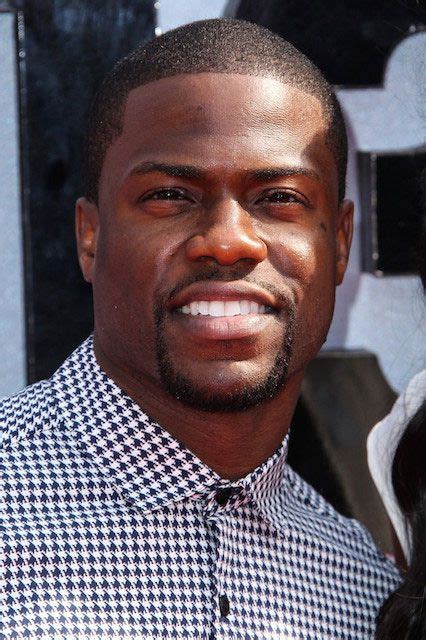 Kevin hart 2021 height is 5 ft 4 inches or (163 cm tall). Kevin Hart Height, Weight, Age, Body Statistics (With images) | Kevin hart, Comedians