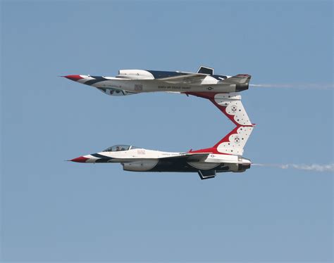 United States Air Force Thunderbirds Air Demonstration Squ Flickr
