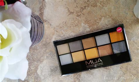 Going For Gold Mua Makeup Academy Professional Eye Shadow Palette