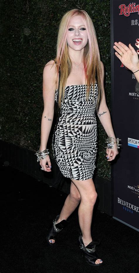 Avril Lavigne Legs Avril Lavigne Avril Lavigne Photos Avril Lavigne Style