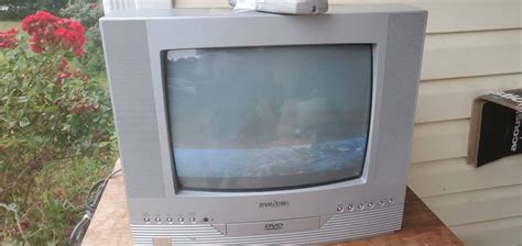 Insignia Crt Tv Model Is Tv040918 20 Tvdvd Combo Retro Etsy