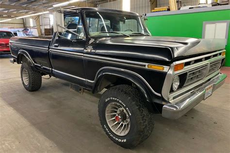 No Reserve 4×4 1977 Ford F 250 Highboy Barn Finds