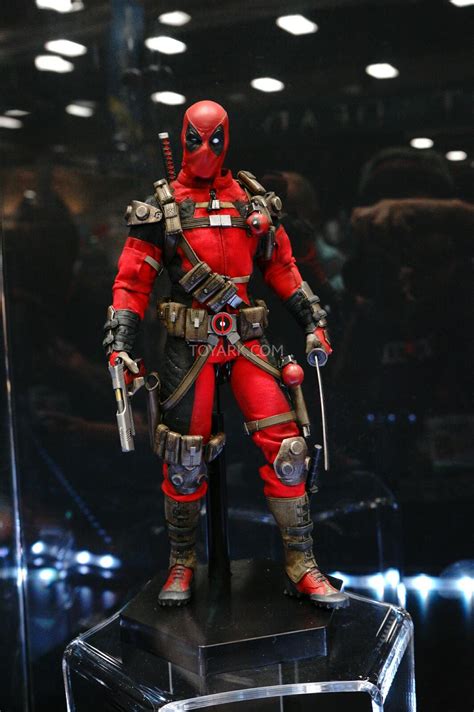 Sideshow Marvel Sixth Scale Figures Display from SDCC 2014 - The Toyark ...