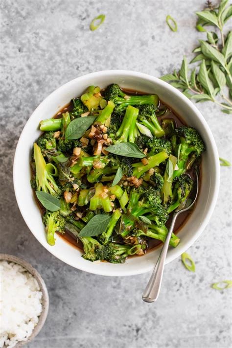 Place the broccoli slaw and bell pepper in a large bowl and toss to combine. Broccoli Brown Sauce With Tofu Calories / Tofu And Broccoli Stir Fry Omnivore S Cookbook : While ...