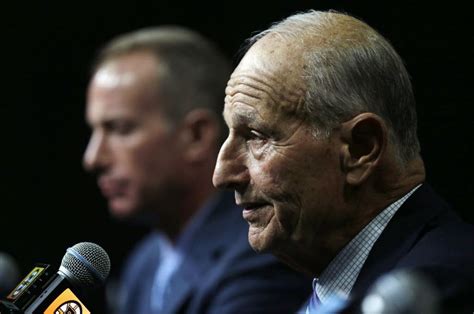 Boston Bruins Owner Jeremy Jacobs Not Keen On Nhl Participation In