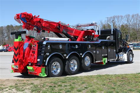 Trucking Tow Truck Big Trucks Towing Equipment Towing And Recovery