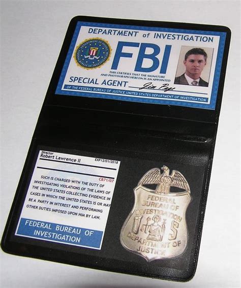 Schicke keine kopien von personalausweisen an andere internetnutzer. Lot Badges FBI de Dean et Sam de la série Supernatural ...