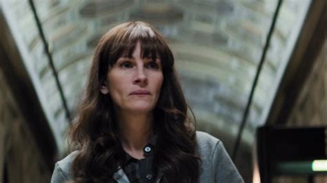 Secret In Their Eyes Release Date Julia Roberts Movie Pushed Back