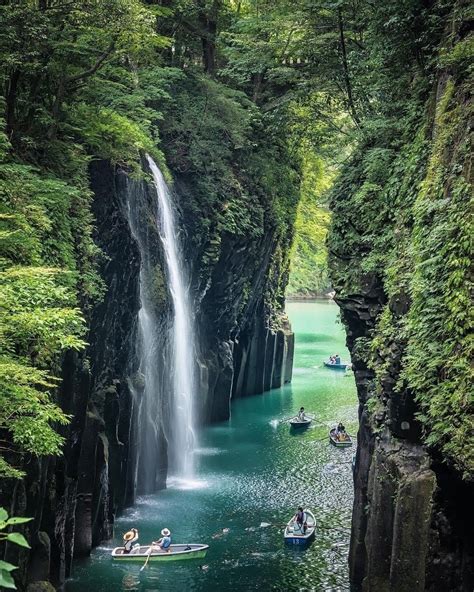 📍takachiho Gorge Kyushu Mountain Japan 🇯🇵 At The Heart Of The