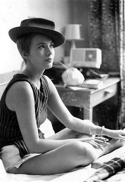 20 Fascinating Vintage Photos Of Jean Seberg’s Iconic Short Haircut In The 1960s Vintage News