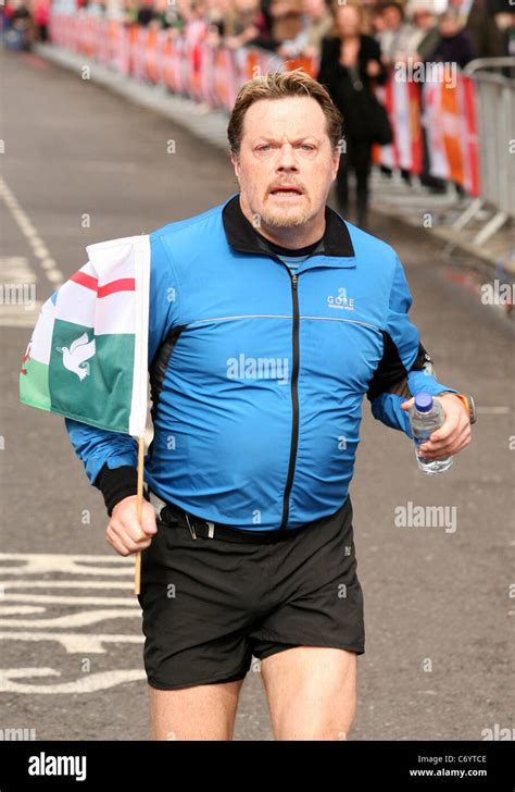 Eddie Izzard Sainsburys Sport Relief The London Mile London England