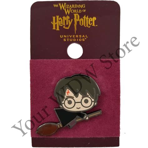 Universal Pin Harry Potter Broom Cutie Harry