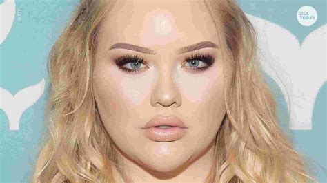 Nikkietutorials Famous Youtube Beauty Vlogger Comes Out At Trans