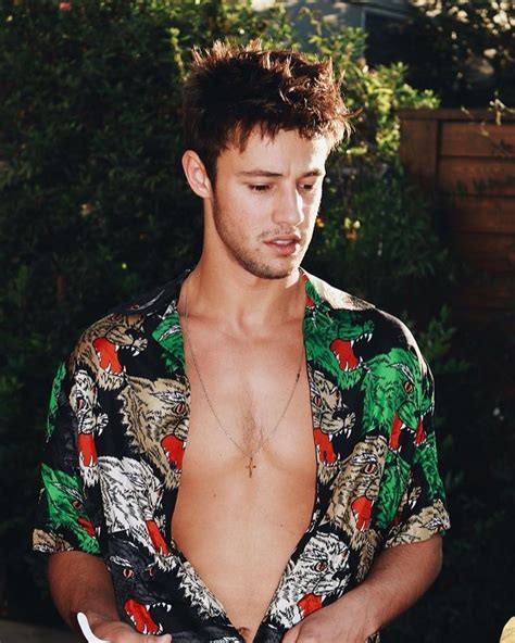 pin by grace maci on cam ☺️ ️ cameron dallas handsome men handsome
