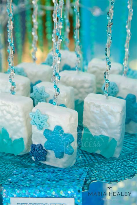 Fun unique party games, activities, ice breaker games, party favor ideas, goody bag and decoration ideas! Frozen Party Ideas - A Frozen Birthday Party!