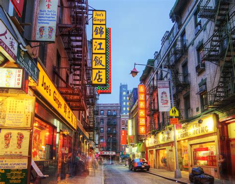 Manhattan chinatown new york city maps map photos images photography photo gallery. Chinatown Manhattan Our Favorite Spots to Eat, Shop, and See