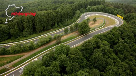 Assetto Corsa N Rburgring Nordschleife Und Neue Fahrzeuge Als Dlc