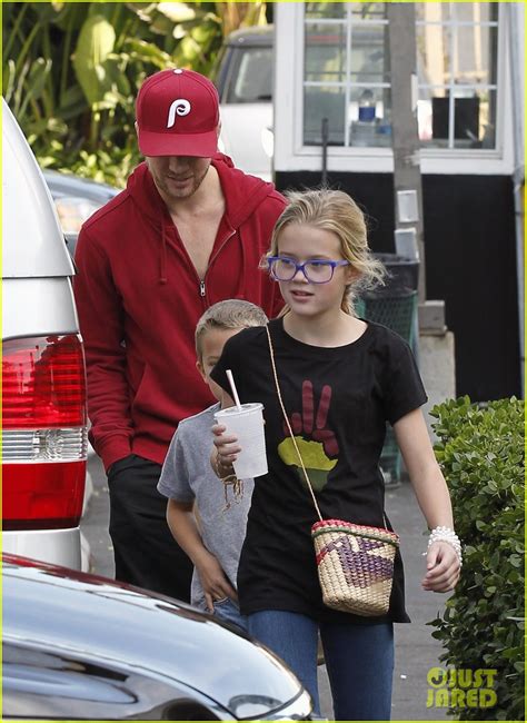 Ryan Phillippe Sunday Lunch With Ava And Deacon Photo 2606918 Ava