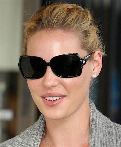 The Very Chic Katherine Heigl In Uber Cool Sunglasses Sunglasses