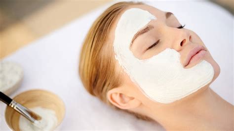 Face Mask How To Give Yourself A Spa Like Facial At Home