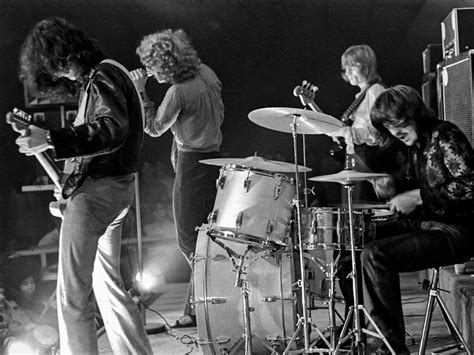 New Book Features Rare Photos Of Led Zeppelin Cbs News
