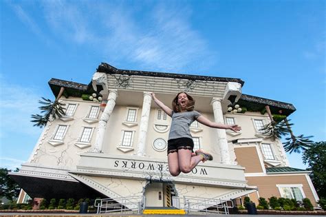 Wonderworks The Upside Down Attraction In Pigeon Forge Tennessee