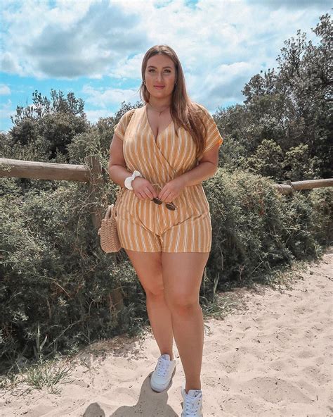 golden bby 🌻💛 fashionnovacurve ad