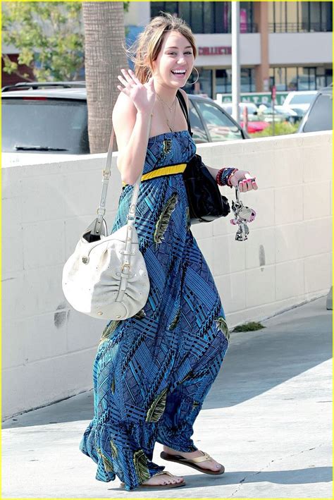 Full Sized Photo Of Miley Cyrus Blue Dress Miley Cyrus Blue Dress Beauty Just Jared Jr
