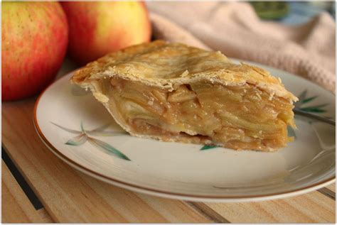 delicious and easy homemade apple pie recipe food fun and faraway places