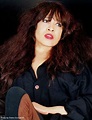 Ronnie Spector back with her holiday hits