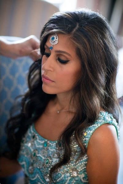 Curly hairstyle for indian dulhan. 4 Amazing and Fantastic Indian Wedding Hairstyles - Pretty ...
