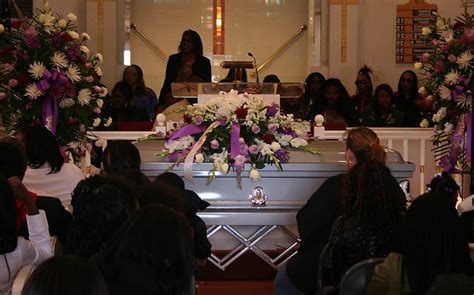 Tomorrow will be anniversary of aaliyah funeral. The gallery for --> Aaliyah In Open Casket