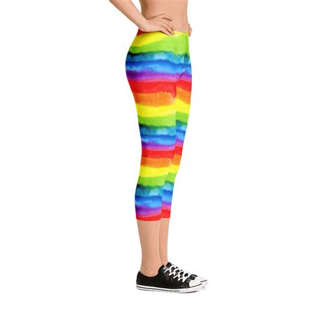 65 Mcmlxv Womens Lgbt Pride Watercolor Rainbow Print Capri Leggings