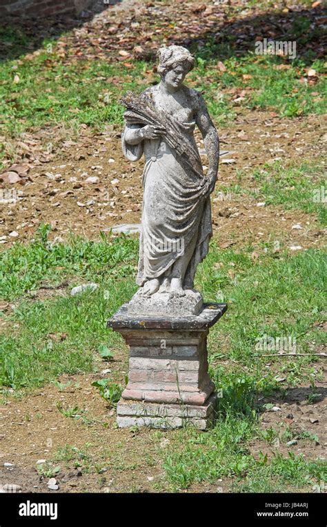 Marble Statue Stock Photo Alamy