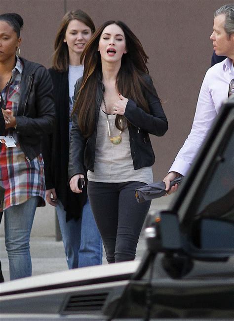 Lifestylebay Megan Fox Hot Photos In Tight Black Jeans