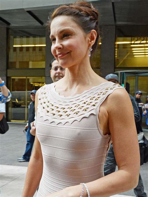 Ashley Judd In Tight Dress Out In Nyc Gotceleb
