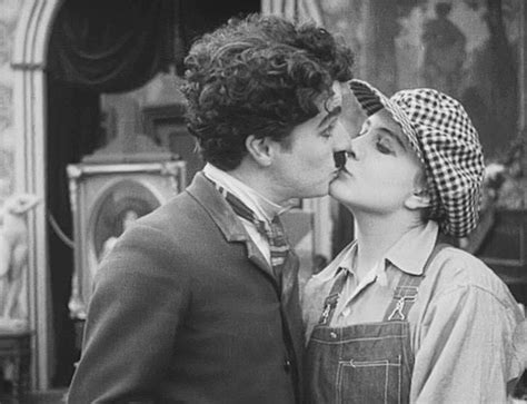 Charlie Chaplin And Edna Purviance In Behind The Screen 1916 Charlie Chaplin Charlie